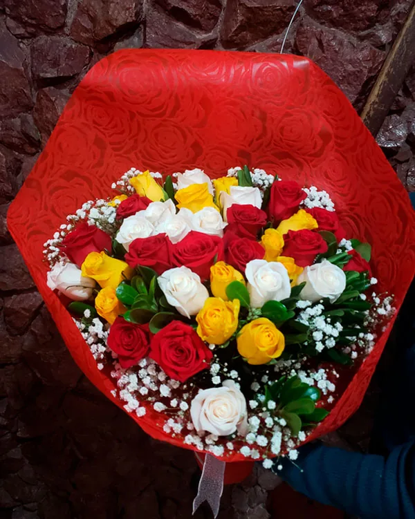Ramo Rosas